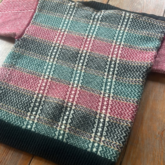 Vintage Tommy Hilfiger made in Hong Kong Chunky Plaid heavy sweater - Picture 7 of 7